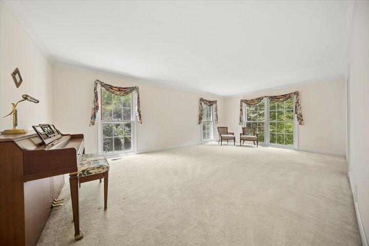 Property Photo:  132 Wagon Wheel Lane  IL 60010 