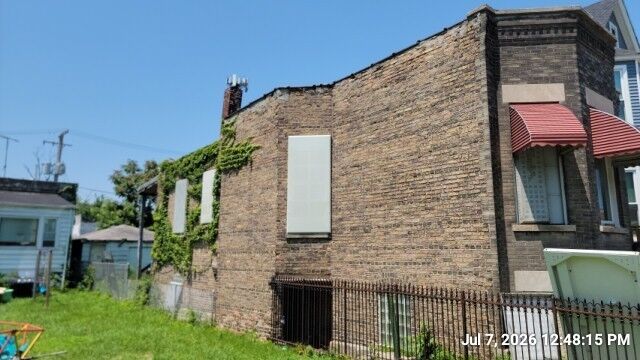 Property Photo: 6712 S Eberhart Avenue IL 60637