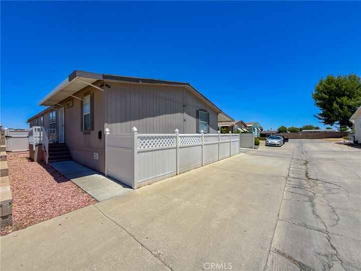 Property Photo:  45465 E 25th Street 44  CA 93535 