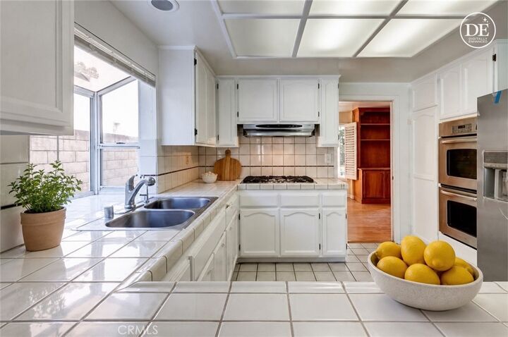 Property Photo:  12022 Falcon Crest Way  CA 91326 