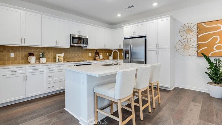 Property Photo:  1332 Thunderbolt Lane  CA 92376 