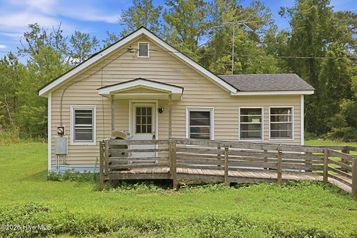 Property Photo:  800 Goat Neck Road  NC 27925 