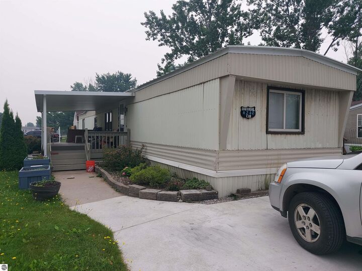 Property Photo: 4248 Daffodil Circle MI 49685