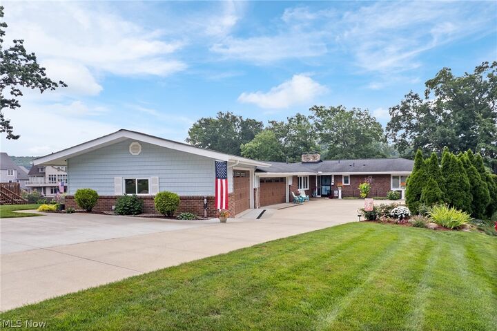 Property Photo: 114 Lake Front Drive OH 44319