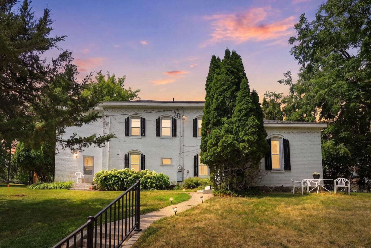 Property Photo: 209 2nd Avenue SE MN 56273