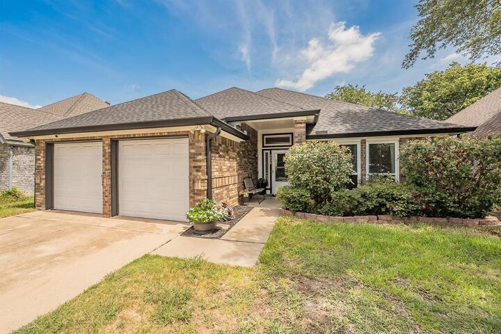 Property Photo:  9948 Pack Saddle Trail  TX 76108 
