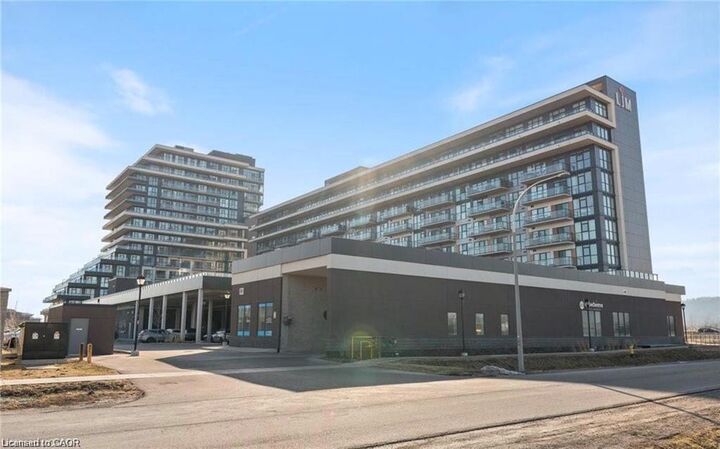 560 North Service Road 605 — photo 1