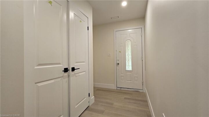 Property Photo: 404 Forest Hill Drive 1 ON N2M 4H4
