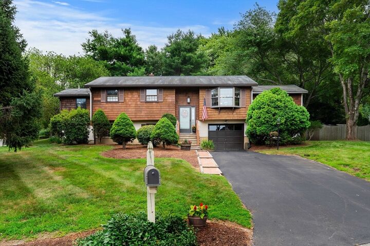 Property Photo:  4 Alpha Rd  MA 01834 