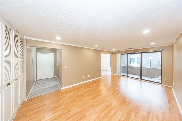 Property Photo:  30 Shrewsbury Greens Dr G  MA 01545 