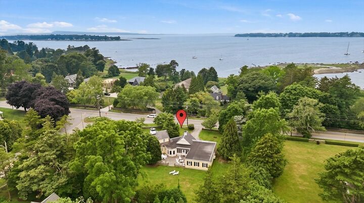 Property Photo:  142 Ferry Rd  RI 02809 