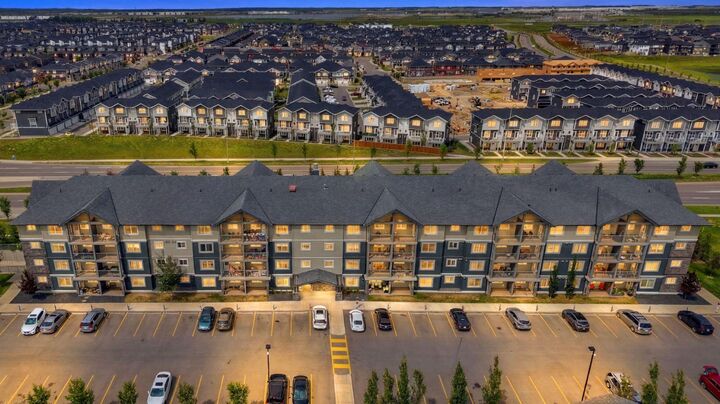 Property Photo: 181 Skyview Ranch Manor NE 3407 AB T3N 0V2
