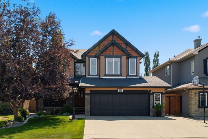 31 Chapala Close SE — photo 1