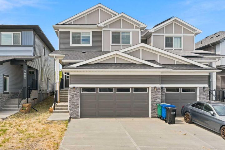 Property Photo: 3081 Key Drive SW AB T4B 5T1