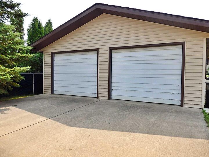 Property Photo: 4824 49 Avenue AB T9X 1T5
