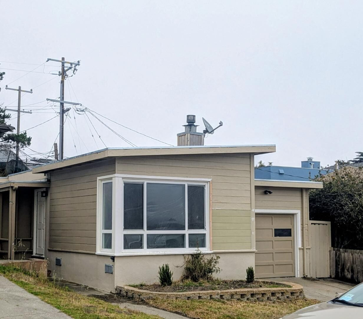 Property Photo: 6 Seaview Drive CA 94015