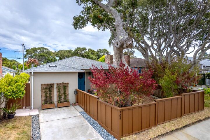 Property Photo: 709 Lobos Avenue CA 93950