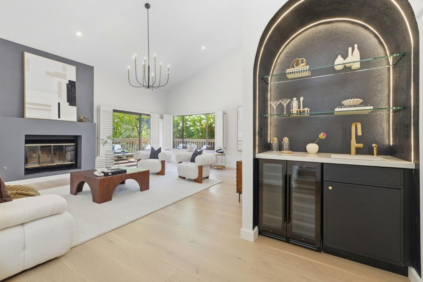 Property Photo: 1360 Trinity Drive CA 94025