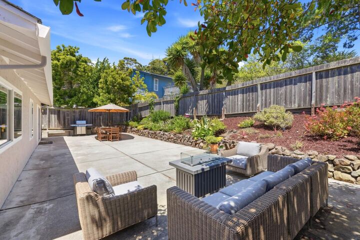 Property Photo: 1256 Rainier Avenue CA 94044