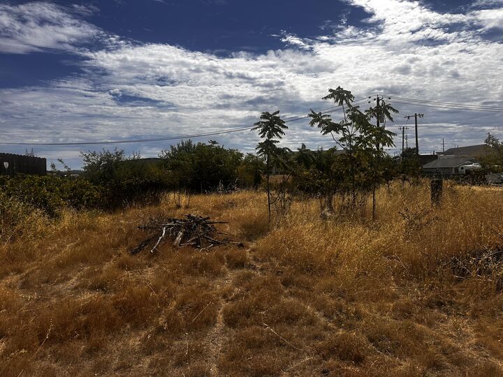 Property Photo: 11578 Market Street CA 96001