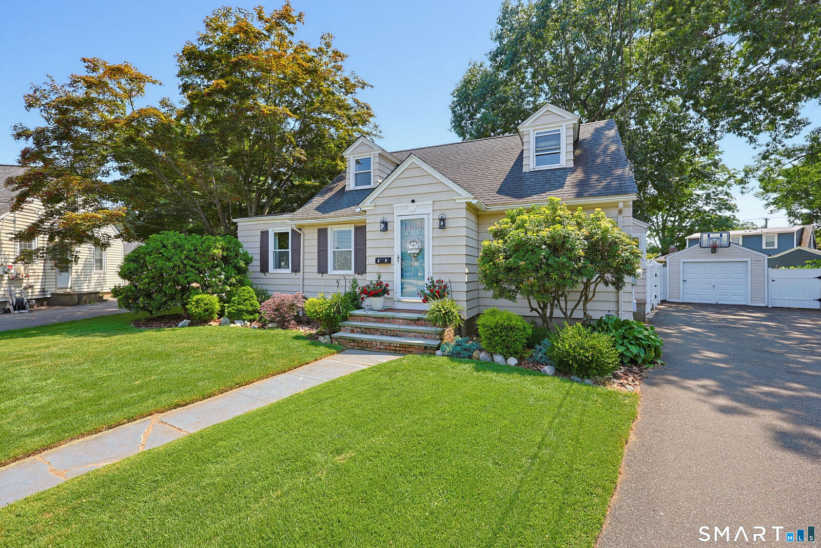 Property Photo:  27 Kohary Drive  CT 06460 