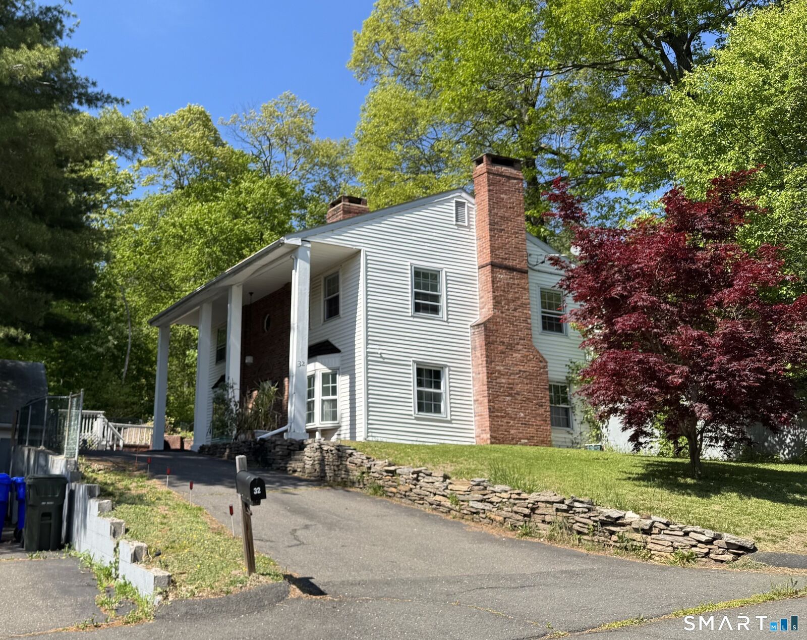 Property Photo: 32 Arnold Drive CT 06108