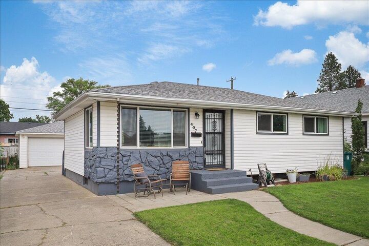 Property Photo:  407 E Heroy Ave  WA 99207 