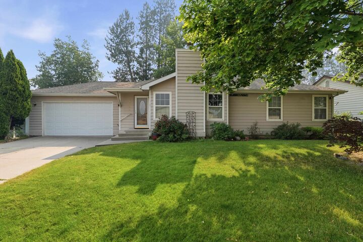 Property Photo: 8126 N Colton St WA 99208