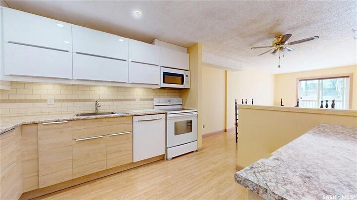 Property Photo:  2727 Victoria Avenue 107  SK S4T 1K4 