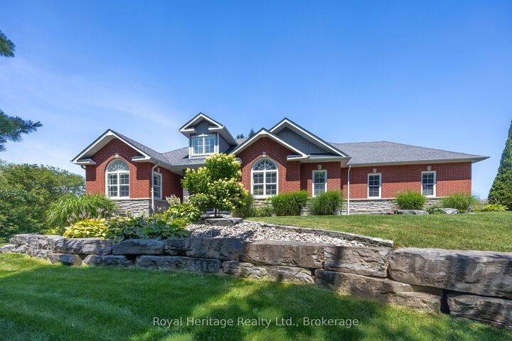 Property Photo: 465 Chalk Lake Road ON L9L 2C1