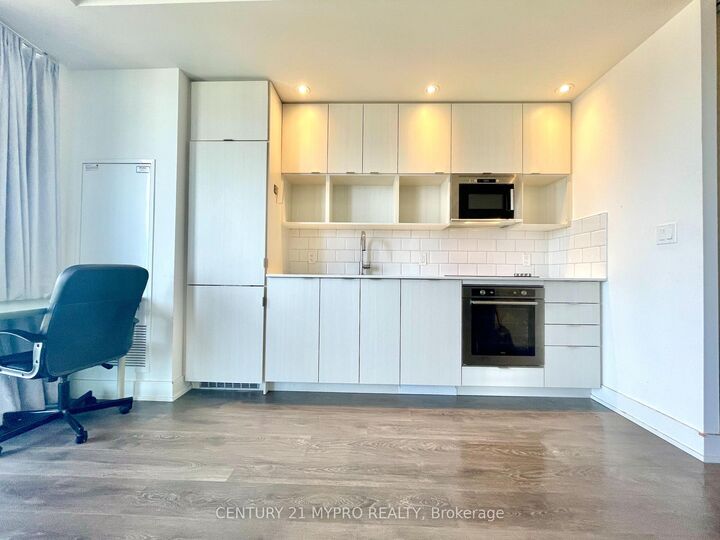 Property Photo:  89 McGill Street 2906  ON M5B 0B1 