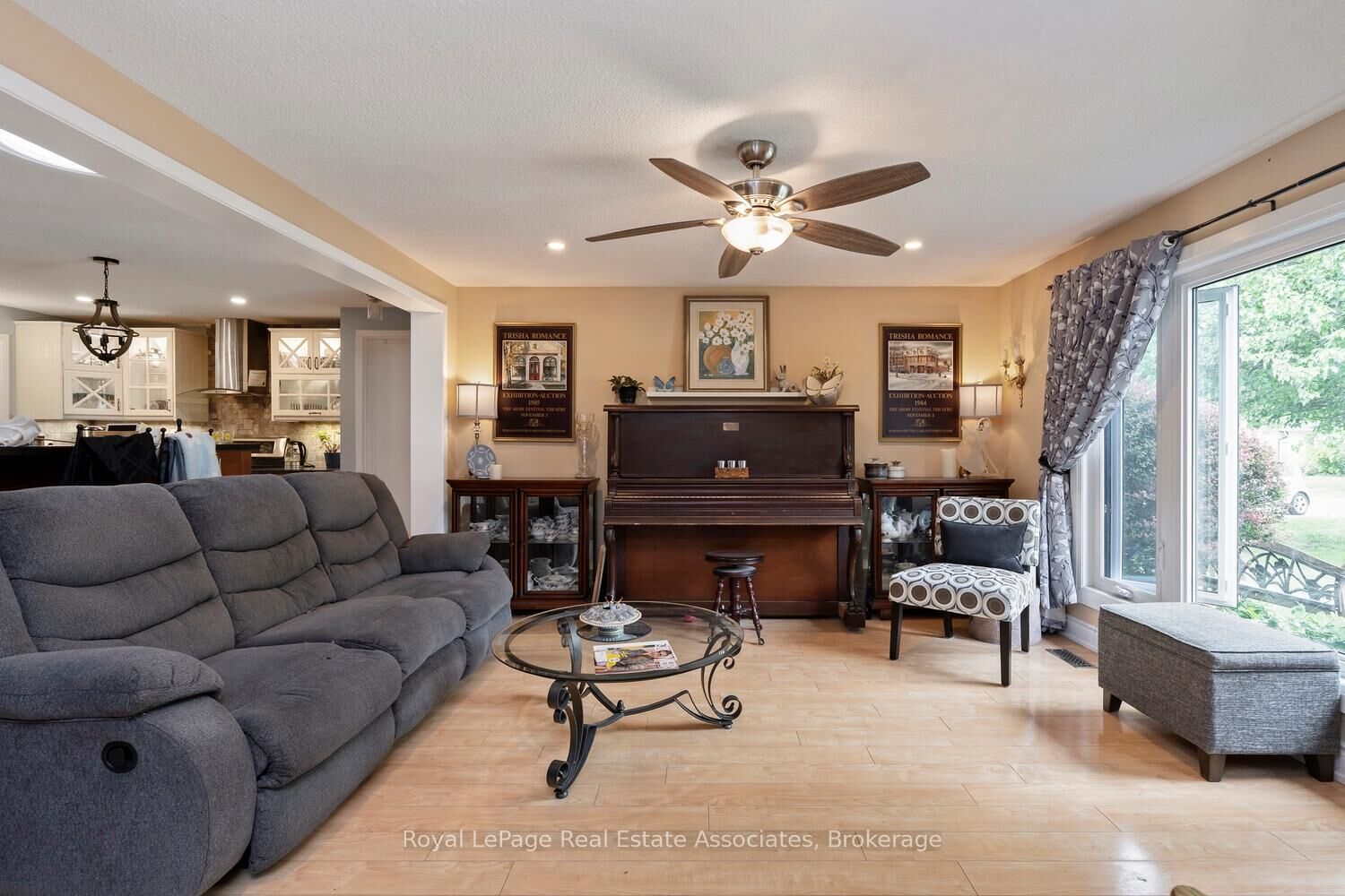 Property Photo: 11 Tamarack Court ON L0G 1W0