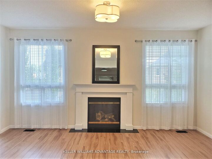 Property Photo: 3827 Janice Drive ON L5M 7Y6