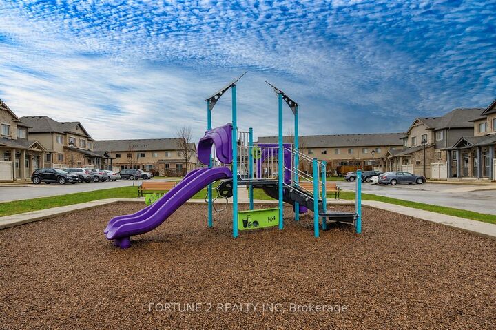 Property Photo: 3200 Singleton Avenue 11 ON N6L 0C7