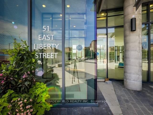 Property Photo: 51 East Liberty Street 406 ON M6K 3P8