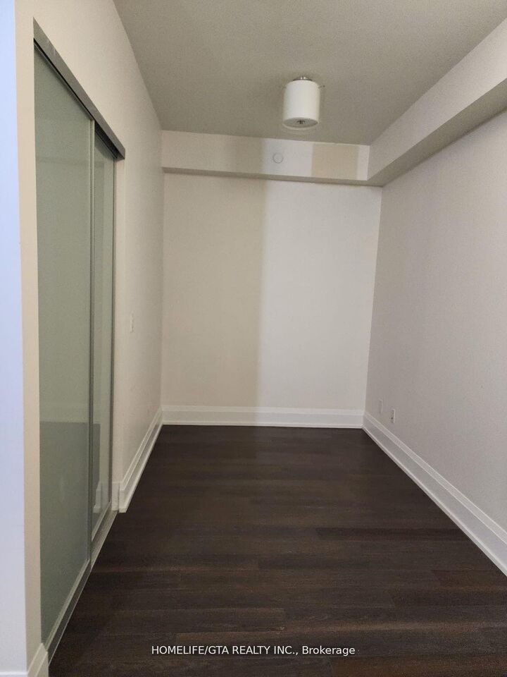 Property Photo: 120 Harrison Garden Boulevard 428 ON M2N 0H1