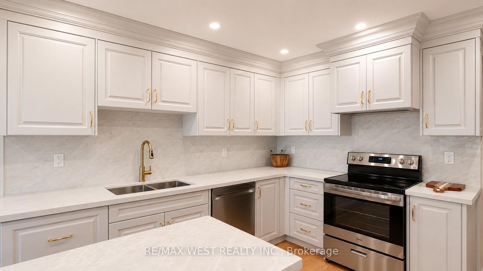 Property Photo: 65 Foch Avenue ON M8W 3X5