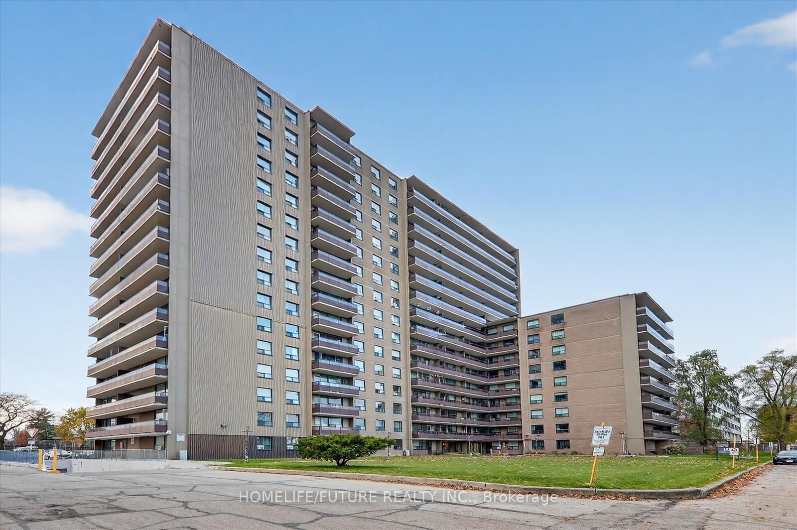 Property Photo: 180 Markham Road 705 ON M1M 2Z9