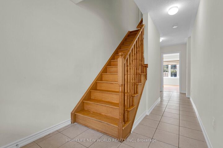 Property Photo: 8 Shiff Crescent ON L6Z 0H5