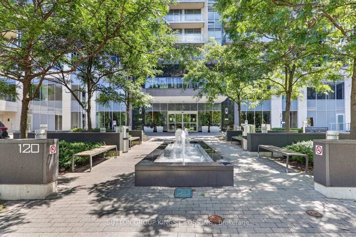 Property Photo: 120 Harrison Garden Boulevard 317 ON M2N 0H1