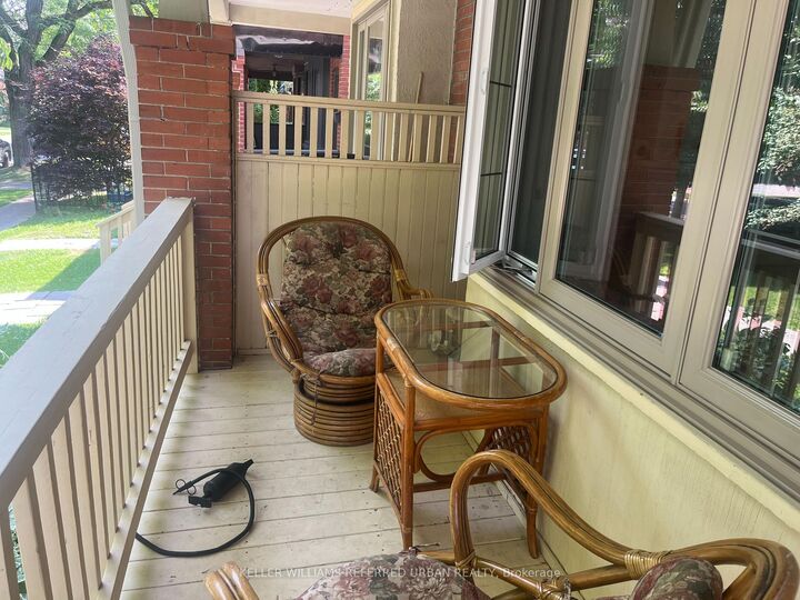 Property Photo: 335 Roehampton Avenue ON M4P 1S3
