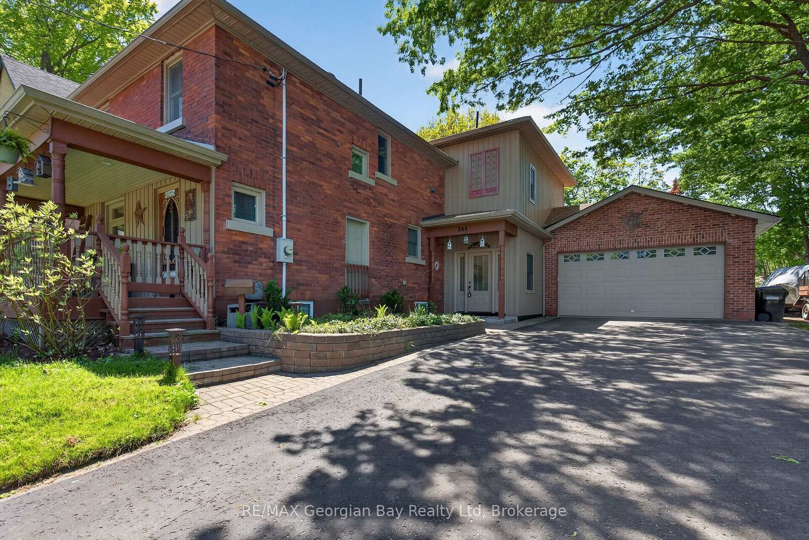 Property Photo: 344 Fourth Street ON L4R 3T8