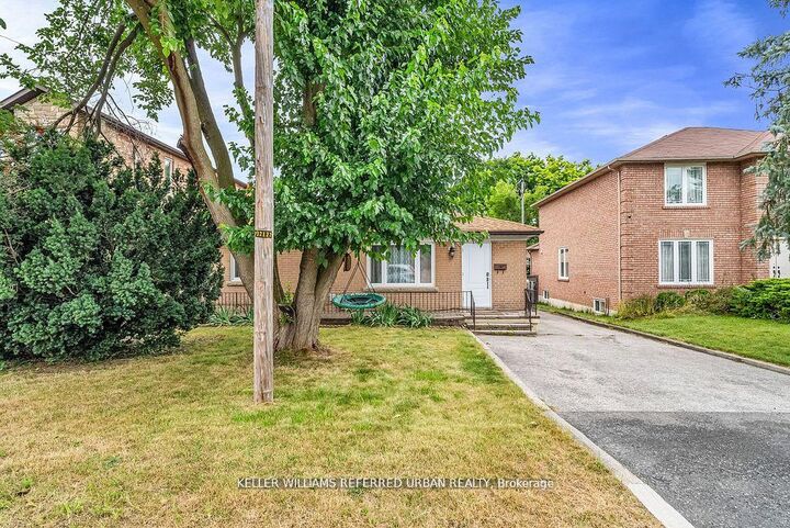 Property Photo: 86 Morgan Avenue ON L3T 1R4