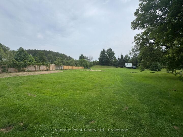 Property Photo: 136 Torry Street ON N0C 1K0