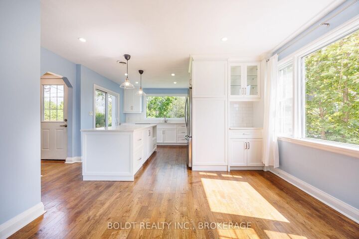 Property Photo: 35 Rivercrest Drive ON L2T 2P3