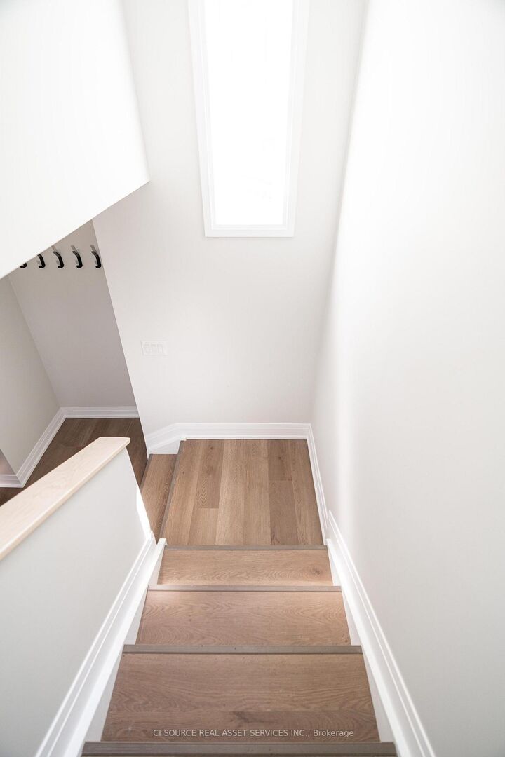 Property Photo: 46 Louise Lane Lower ON L3V 7W1