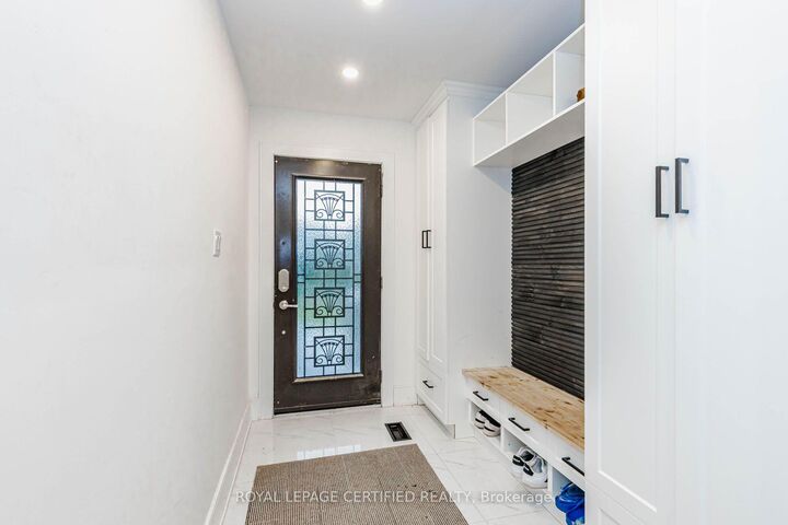 9706 Guelph Line — photo 1