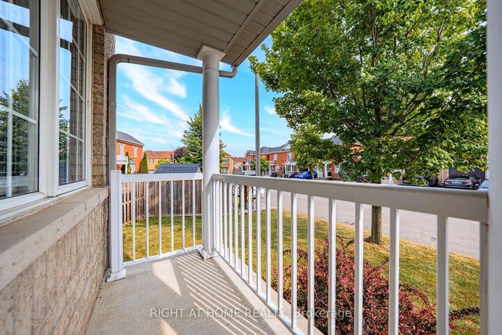 Property Photo: 11 Olivett Lane ON L7A 2X3