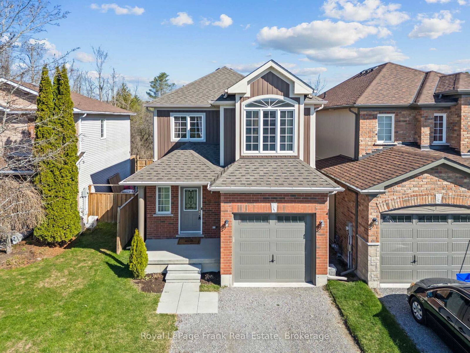 Property Photo: 12 Coldbrook Drive ON L0A 1G0