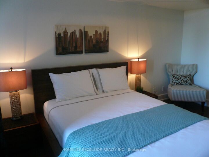 Property Photo: 676 Sheppard Avenue E 315 ON M2K 1B7